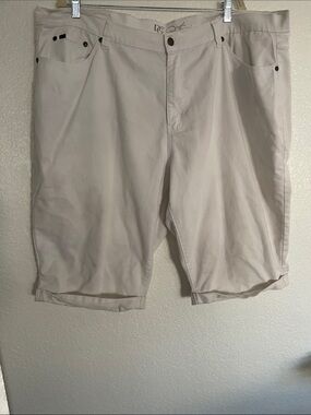 DC Men's Light Beige Flat Front Casual Shorts